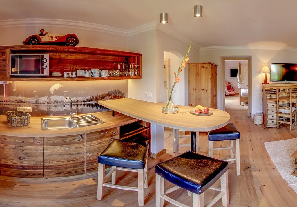 Serviced Apartments Villa Licht 키츠부헬 외부 사진